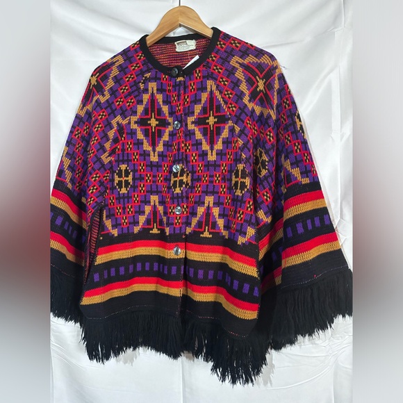 Montgomery Ward Vintage Knit Shall / Poncho - Picture 2 of 7